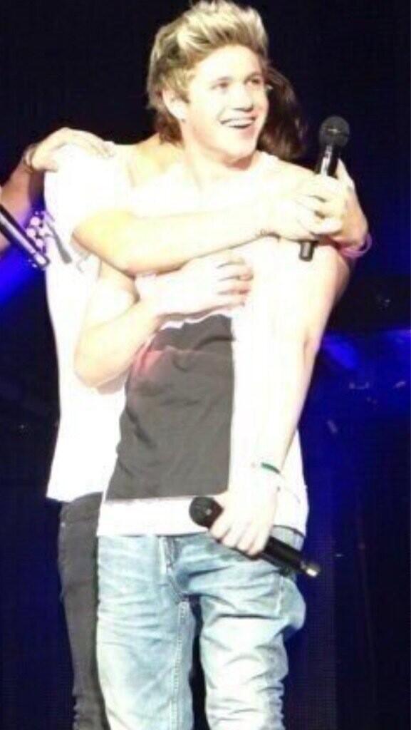 horansbabe's tweet photo. t http://t.co/OiUqJs91uU