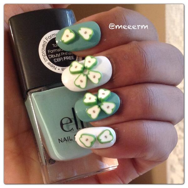 Lacquerlove's tweet photo. My St Pattys Day nails 💅💅 http://t.co/0Hr7Hltk7O