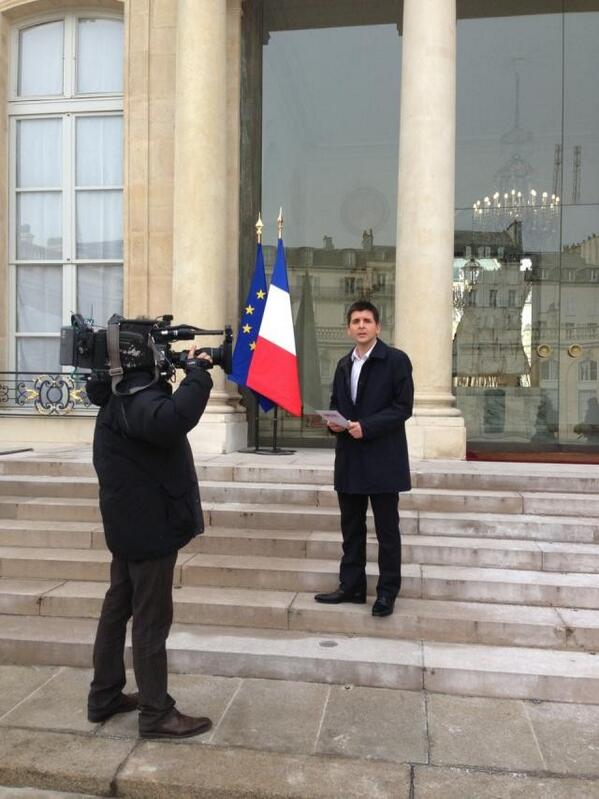 À partir de 20h50, le Palais de l'Elysee est a vous... #Capital #M6 <a href="/M6lachaine/">m6temporary</a>