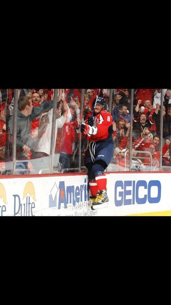 cellyhardpics's tweet photo. http://t.co/DfLm9wI8Ih