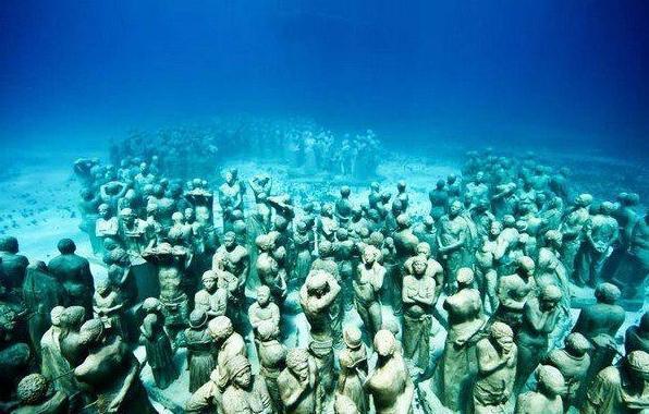 Deol_WIth_It's tweet photo. “@ThatsEarth: The amazing Cancun Underwater Museum in Cancun, Mexico.http://t.co/Cz64aaUXC0” @lbains09