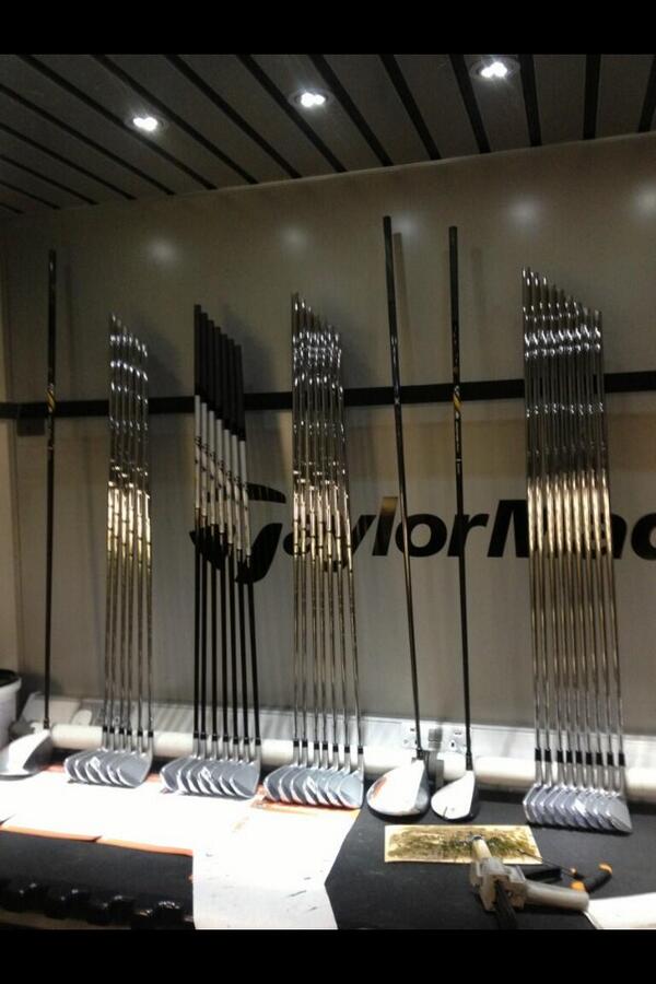 TaylorMadeTour's tweet image. A few sets getting built on the TED truck in Madrid this morning. #rocketbladez #rocketbladeztour