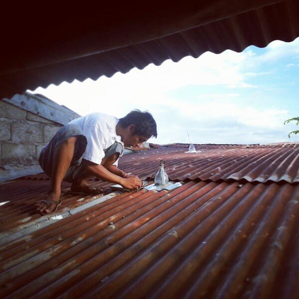 russellbeard's tweet photo. #aliteroflight solar lighting system is starting a green economy thats reached 350k worldwide allready.. #grassroots http://t.co/MLPNywvd7k
