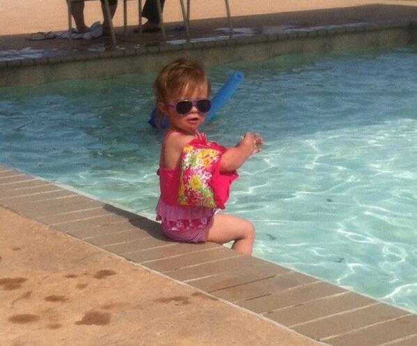 dwjgaucho's tweet photo. @Dradsbabe don't hate me cuz I'm fabulous! http://t.co/NRLxOgmKse