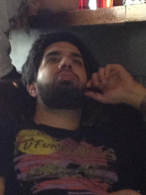 Jack_andGinger's tweet photo. . @fake_bijan @RambleHorz http://t.co/gcwNTveQmf