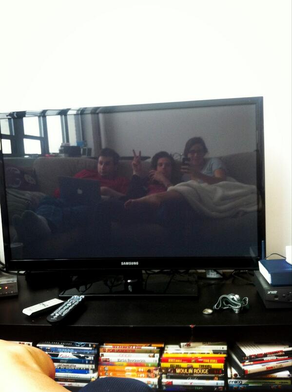 gracefulamber's tweet image. Life feels just right with Roomie Danny in town. #movealready #lazysunday #couchsurfing