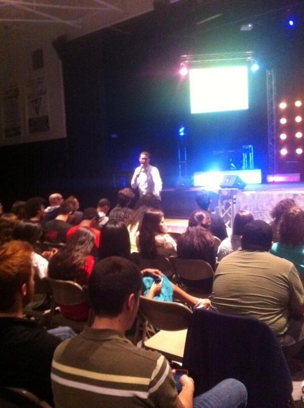 coco1409's tweet photo. @danagagner bringing the word @EmbraceYA #FruitoftheSpirit http://t.co/HYbxRL07zW