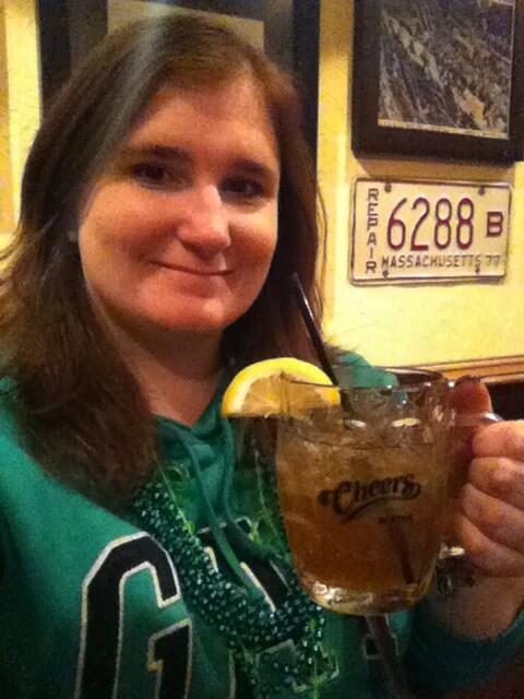 Punkeemnky's tweet image. Getting drunk a Cheers! childhood dream coming true, Happy St. Patrick's day!! #dream #normalsunday...