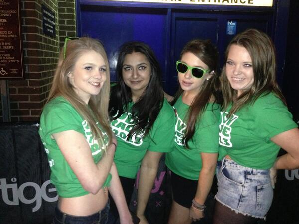 PaddyParade's tweet image. Irish Paddy Parade ladies! #paddyparade