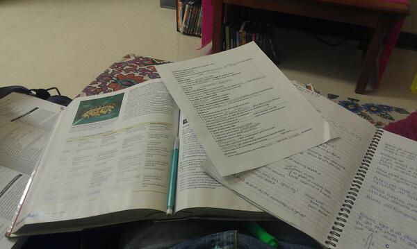toobad_itsme's tweet image. My life right now... #StudyingBiology #IWishIWasSmart #TestThursday