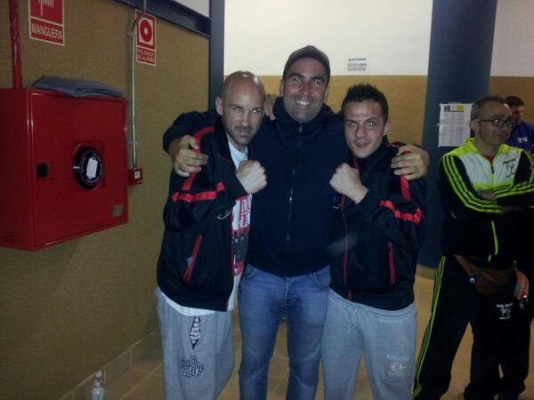 juansetaco's tweet image. @SentoTsunami con los guerreros valencianos. Que buen fin de semana.