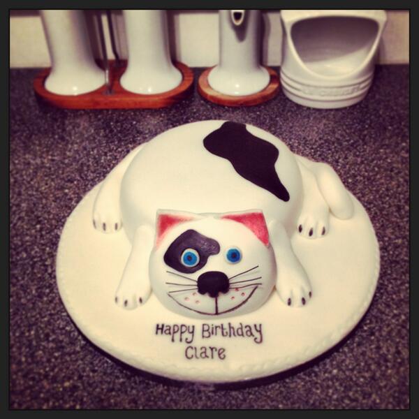 Jessyscakes's tweet image. Another one out...