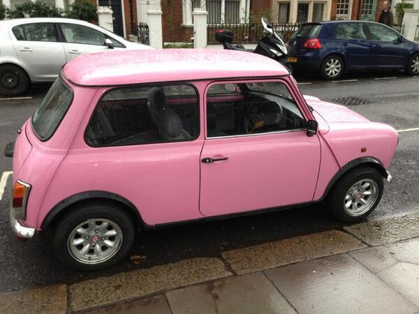 AleBasora's tweet image. "@Je_Lena_O: #cutepink #minicooper #wannathis http://t.co/Ntzj2CxIPO"