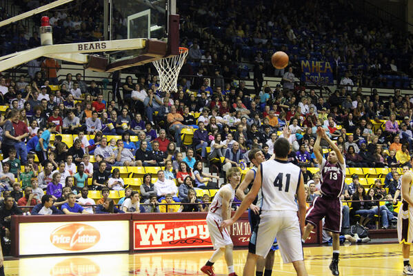 SGFLargestFork's tweet image. ~10,000 people from 30+ states are attending the @HSLive365Sports Championships in #sgf this week. #localimpact