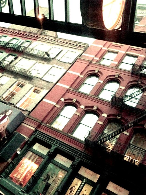 I miss Soho! http://t.co/d6T8z62mtb<a href="/tag/freyjavansiren"class="tags"><span>#freyjavansiren</span></a><a href="/tag/alernativemodel"class="tags"><span>#alernativemodel</span></a>