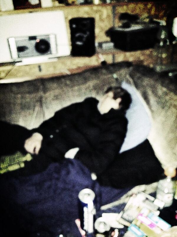 R_Riggall's tweet photo. “@Z_A_M_304: @cheyvictoria05 look at him 😂😂😂 @R_Riggall http://t.co/Tst62pO6Fc” 😑