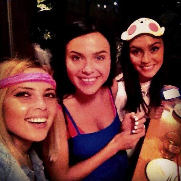 serebrohungary's tweet photo. Szerebro már Japánban bemutatja a legújabb album Mama Lover|Serebro in Japan on power  Mama Lover @SerebroOfficial http://t.co/DoIRHnxDPw