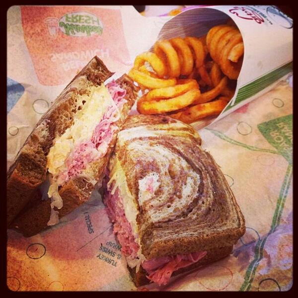 Arbys's tweet photo. Do you like curly fries with your #ArbysReuben? http://t.co/KT40k7dT9L