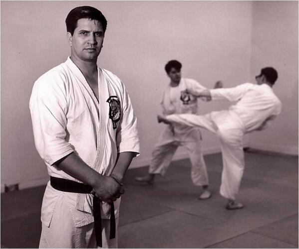 kicksprogram's tweet image. Happy birthday #grandmaster Ed Parker! #kenpo #karate #hawaii #street #fighter #usa @jeff_speakman #kick