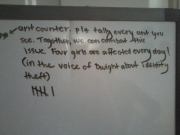 KelseyS26's tweet image. Ladies and gentlemen...my roommate. #antproblems #TwitterlessWhalen