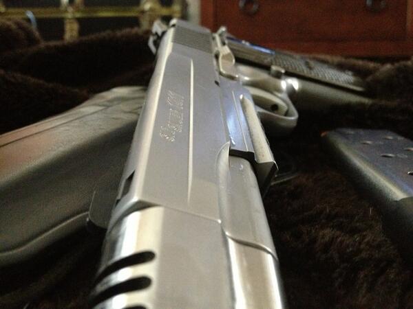 fuzz557 tweet picture