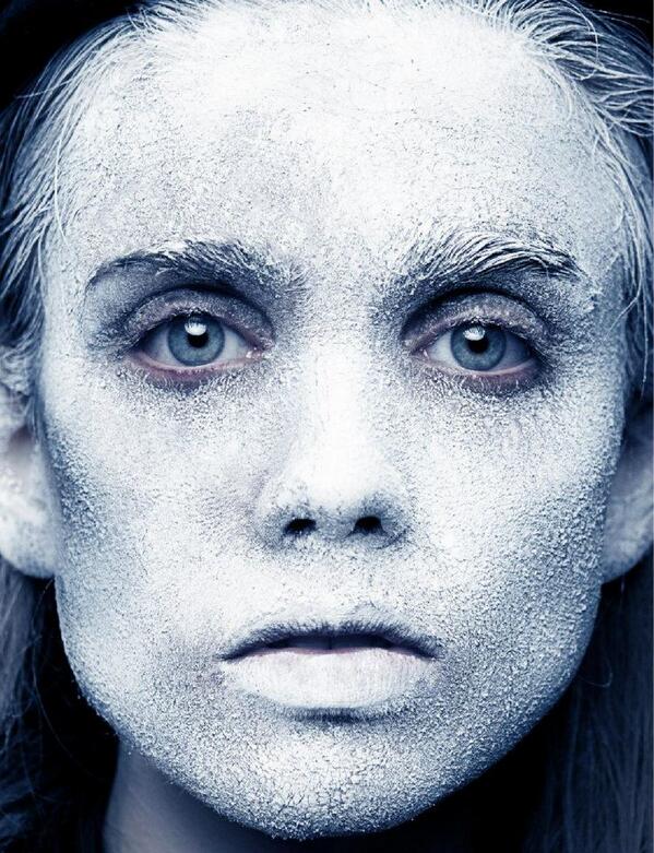 papercutmag's tweet image. Everyone fairing this storm?!?! &quot;Birth By Moonlight&quot; photography by Adam James.  goo.gl/uTYX9 #PCARCHIVES