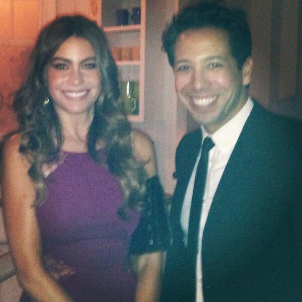 TheSteveDoss's tweet photo. Me and the beautiful @SofiaVergara at the NYC #modernfamily party tonight. @CreativeEdgeNYC http://t.co/XK7fC6hXUZ