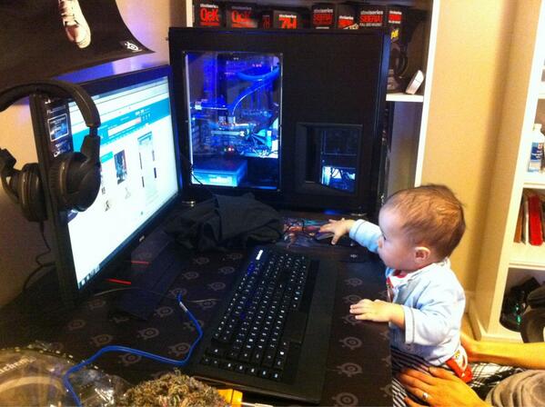 Tåre temperament lovende Linus Tech Tips on Twitter: "Baby's first uber gaming PC  http://t.co/jzMS4mc19g" / Twitter