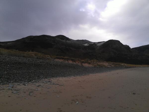 tmTMDesigns's tweet image. Sea sand and snow a chilly but great way to start the day