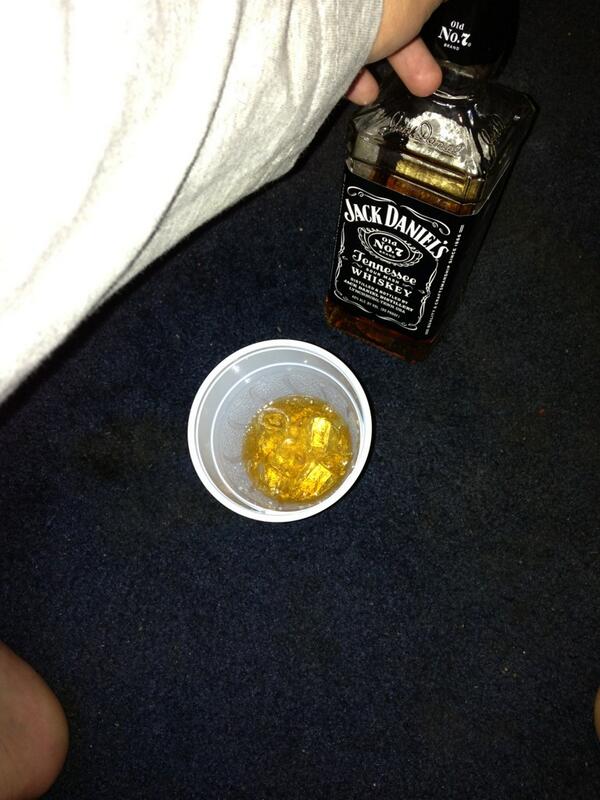 killaaa_b's tweet image. Can&apos;t be sober while I&apos;m writing shit
#RapperProblems