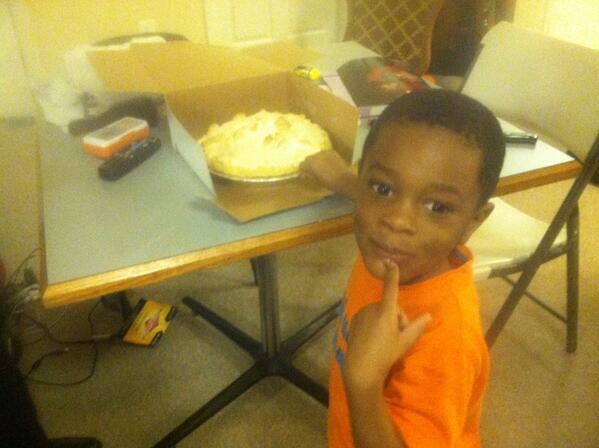 bebopsweets's tweet photo. My youngest "client" declares: I want some of that! That is "Etta's Delight," my lemon meringue  pie. http://t.co/LtXx7FF1wW