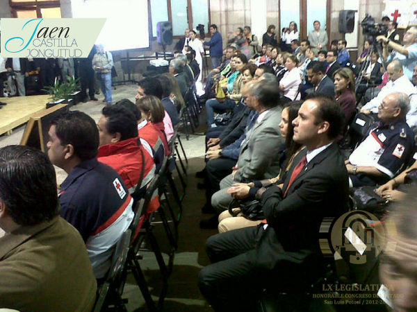 jaenoficial's tweet photo. Asisto a la presentación de la Colecta @CruzRojaSLP, actividad que ayudará a brindar mejor atención a los potosinos. http://t.co/EcwQgp8XMW