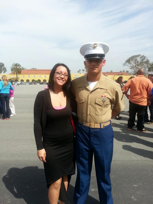 2daynd_2mrrw's tweet photo. My Marine http://t.co/h3Phbk61zT
