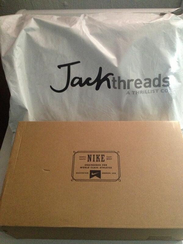 BiggeSamp's tweet image. looks like I got both my packages and @drwillthethrill got none #firstclassdelivery #suckit