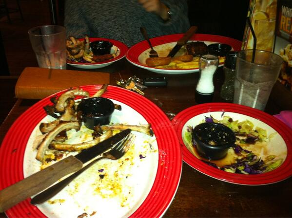 cassiegasson's tweet image. #soz #notevenfull #cheatday