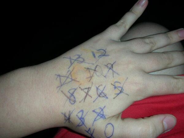 thinkorange's tweet image. Just found this picture from when I counted down the hours to the #VeronicaMars finale. #iwasweird #veronicamarsmovie