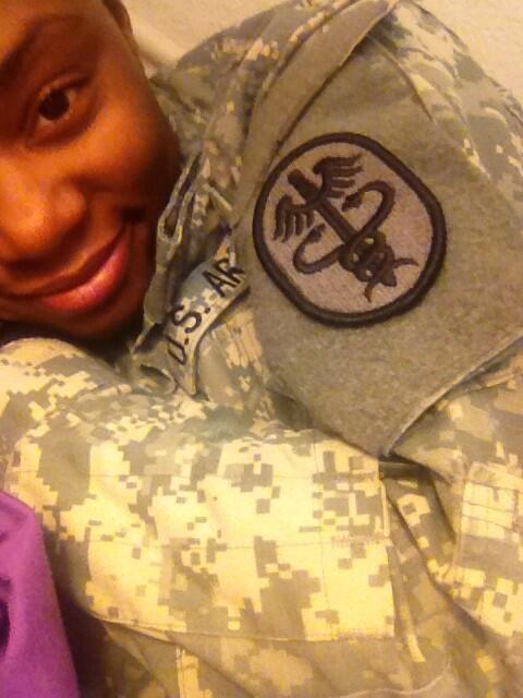 MsBalleriffic34's tweet image. Finally got my #DutyPatch! #1stDutyStation! #TeamArmyStrong💪