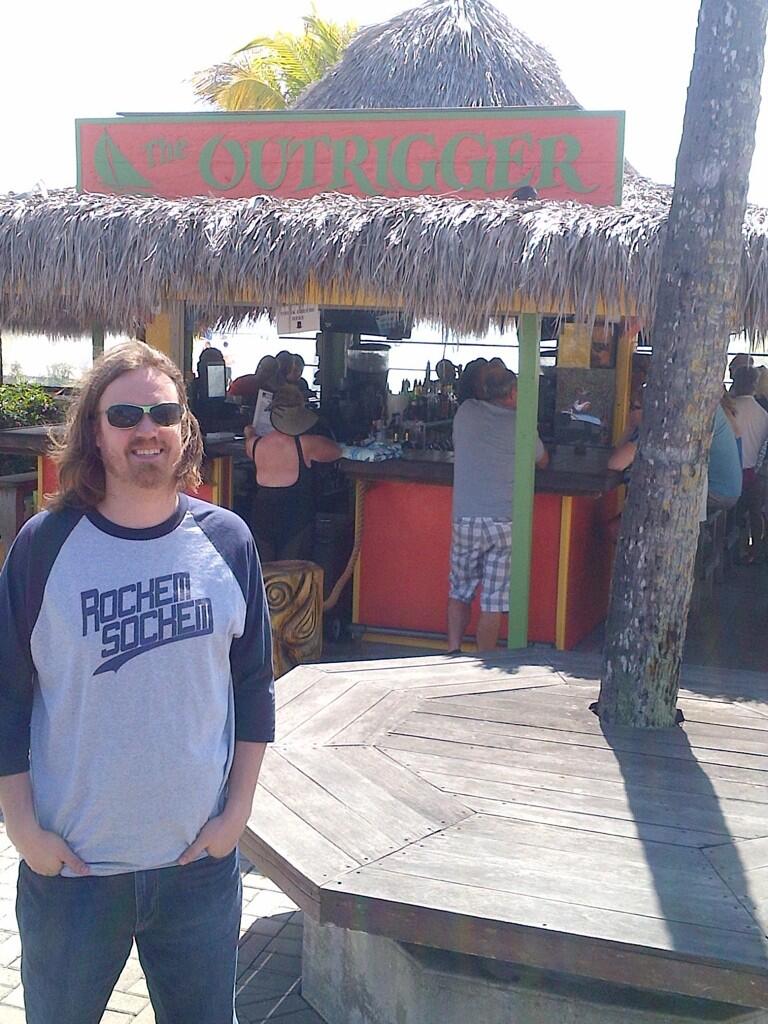 external image BFwAU4vCUAEMxhz.jpg:large