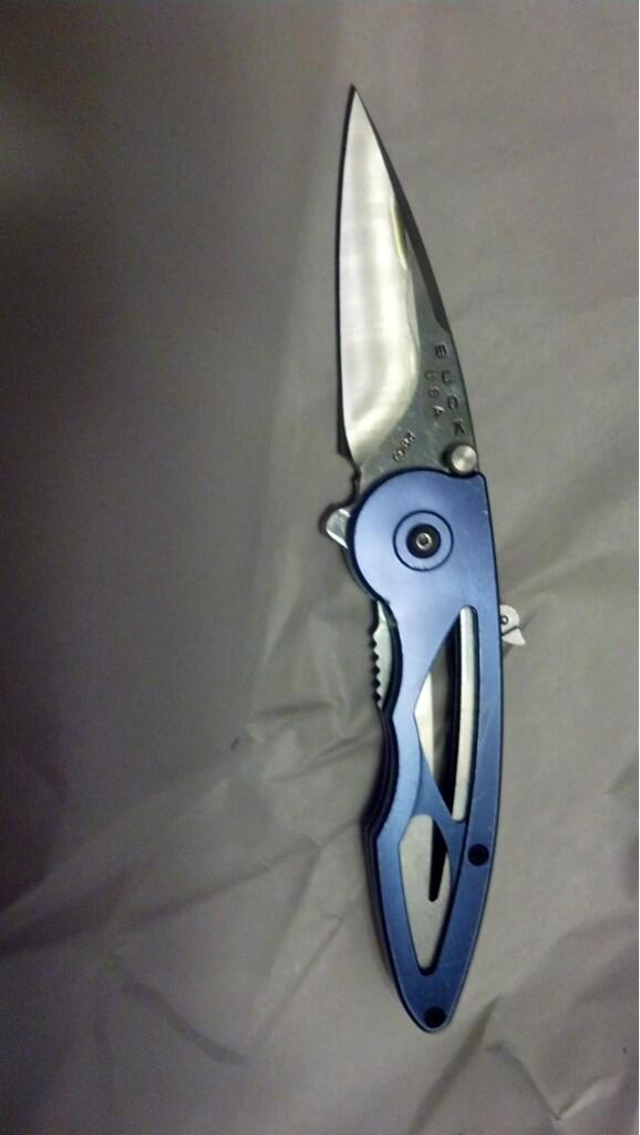 CrimeLabCharm's tweet image. Sent my knife to get fixed and got a new one back!! Fuck yeah! #BuckKnife