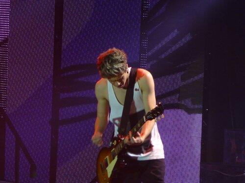 [TMH tour 2013] Photos - Page 3 BFyeCp4CYAAkZUt