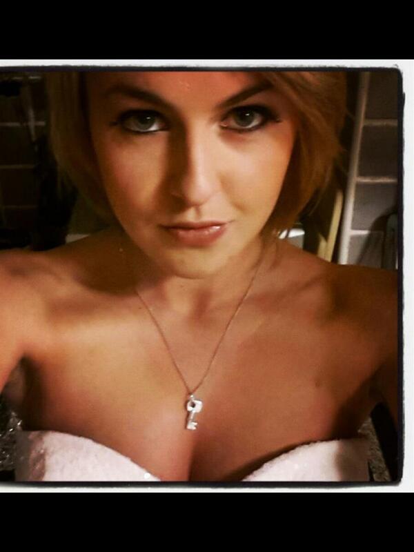 Jenniiann's tweet photo. Birthday sex http://t.co/NMxgqDYonn