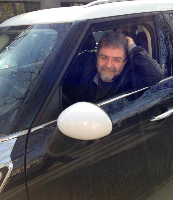 bir arkadaşın mini cooper'ini hacıladim... bir depo benzinle tur üstüne tur...