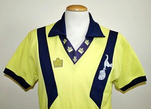 Retro_jerseys's tweet image. Don't think Gareth bale would wear this ...#retrofootballjerseys