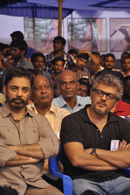 KollywoodCinima's tweet photo. #Kollywoodcinema Exclusive HQ Stills #ActorsHungerStrike 6 of 10 @starajith @KamalHaasanFans @ajithFC by #Menaka RT http://t.co/ZphvpjtAoZ
