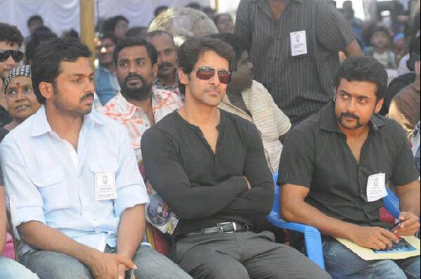 SuriyaFansClub's tweet photo. • Surya™ along with Vikram & Karthi at #ActorsHungerStrike ! http://t.co/af9hU9liuo
