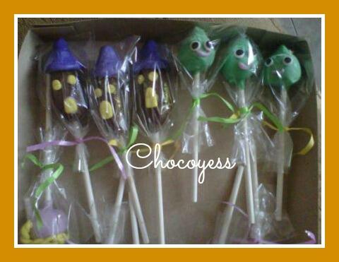 Chocoyess's tweet photo. @SamborondonLife Lindos Cakepops para fiesta de rapunzel,vainilla con manjar, Chocoyess 0985903030 http://t.co/ylcjPVoINi