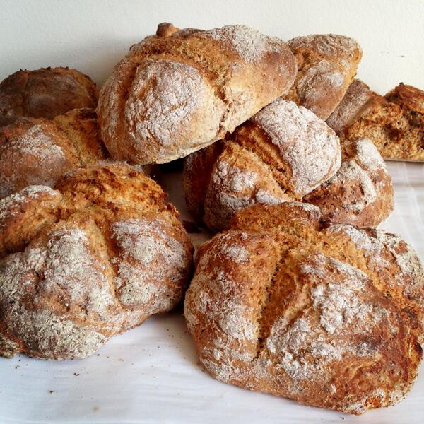 Tom_Herbert_'s tweet image. Spelt Soda Bread made on my #breadmakingcourse @HobbsHouse School today 
@SharphamPark #hobbshouseschool
