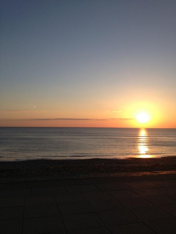 rhibz's tweet image. How can you not love coming home to this!? 
#sunsetfunset #phatlife #aberlife