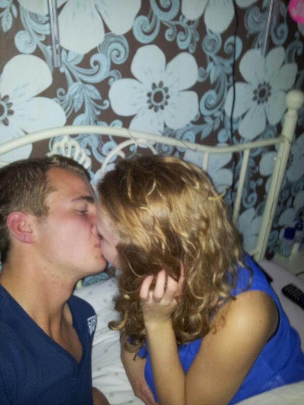 bijna 10 maandjes met schatje ! love you <a href="/EmielJans/">Emiel Jans</a>