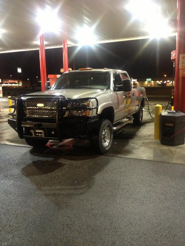 codynowakowski's tweet image. Goodbye truck. It was nice knowing you, you were a good one #chevy2500 #sold